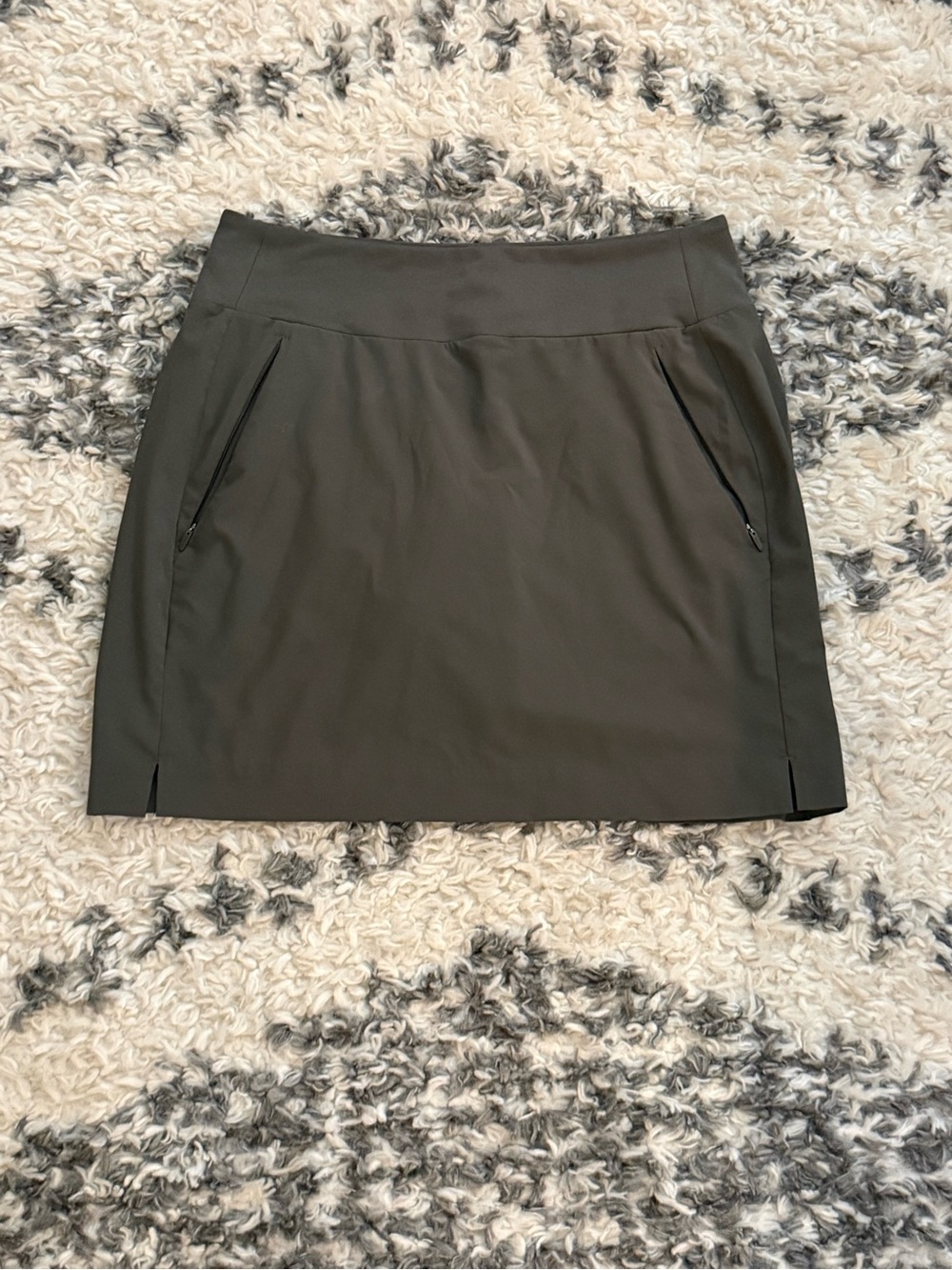 Athleta Olive Green Athletic Skort with Zip Pockets